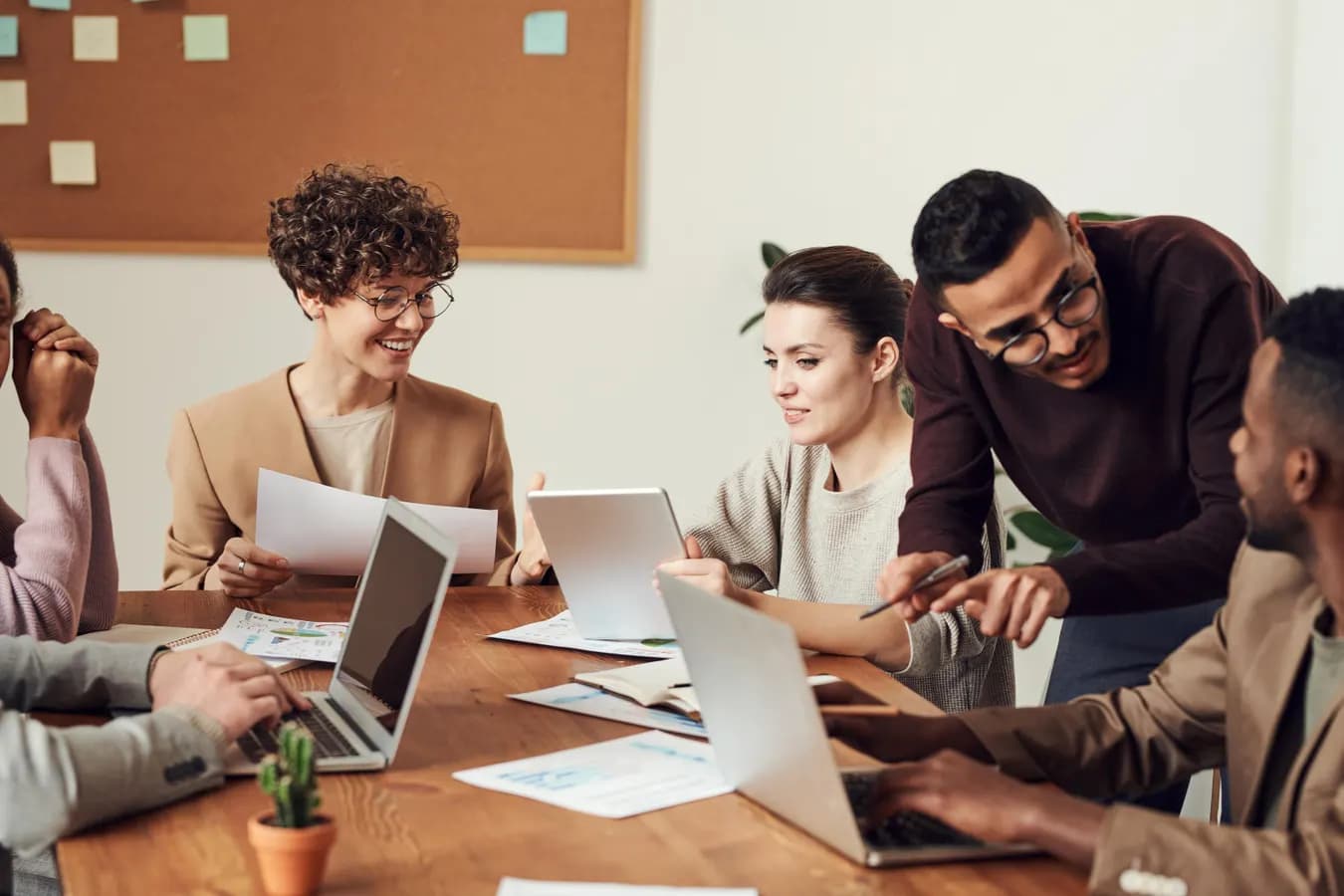Neue Perspektiven: Top Stellenangebote bei der E+Service+Check GmbH
