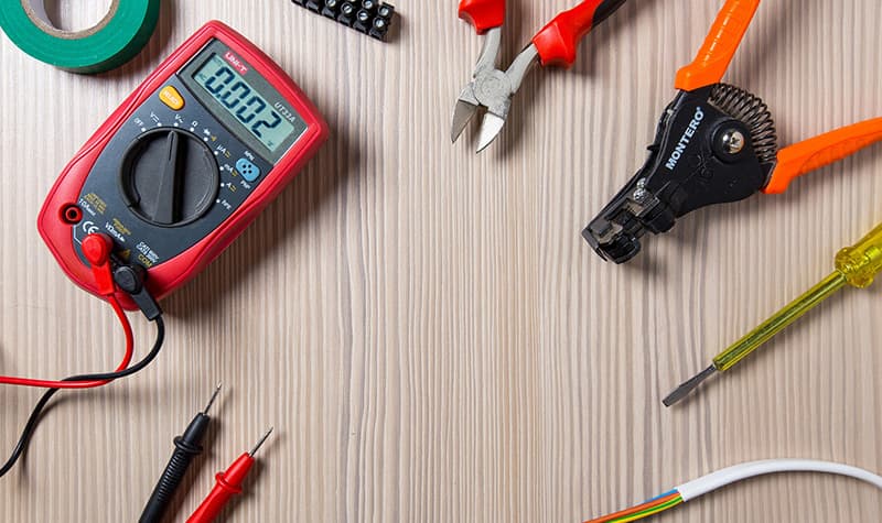 Prüfung elektrischer Anlagen: Wichtige Normen und Richtlinien