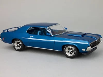 Die besten Modellautos 1:18 für Vitrinen und Ausstellungen