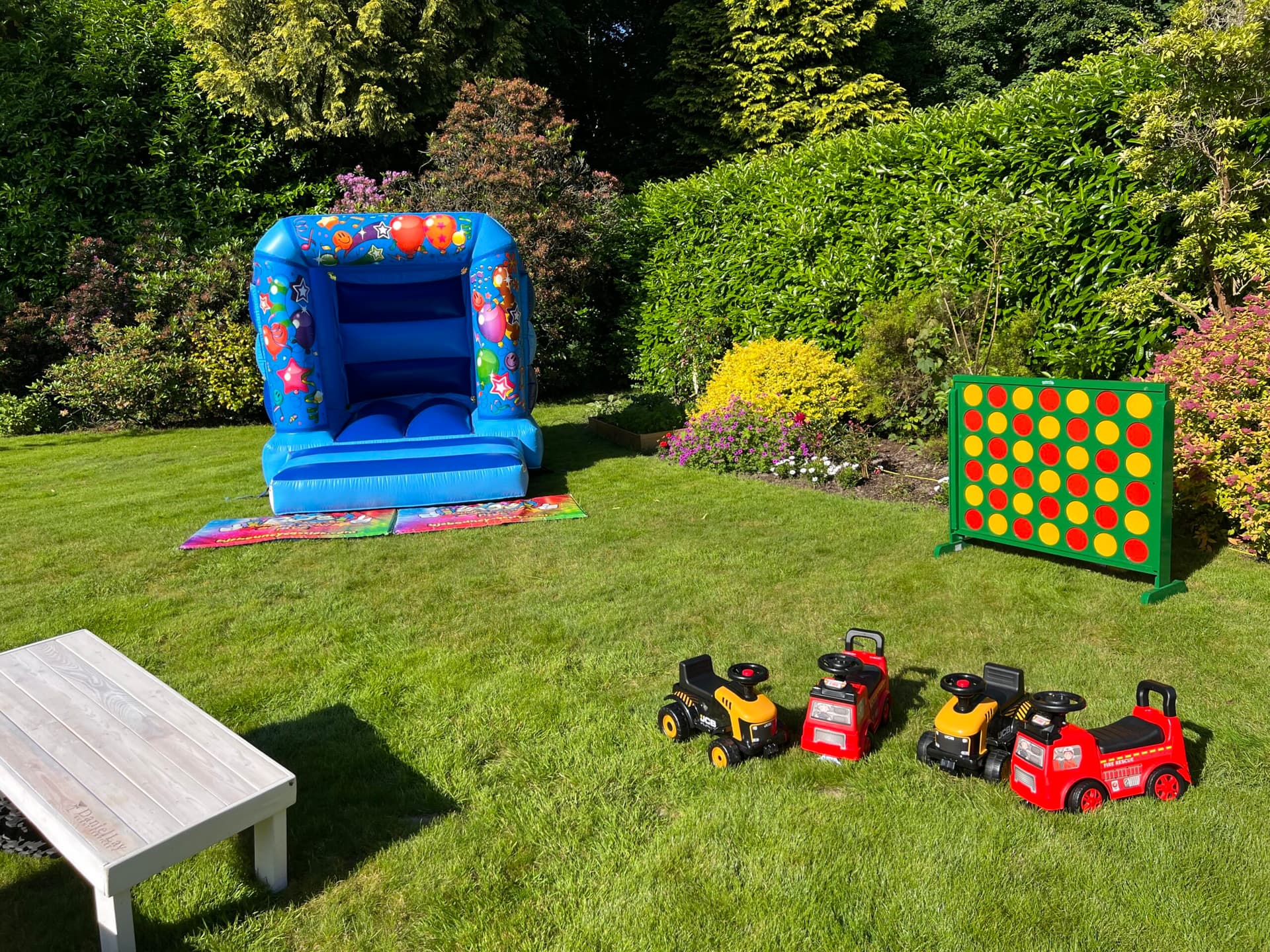 Indoor Spiele Kinder für lange Nachmittage ohne Langeweile
