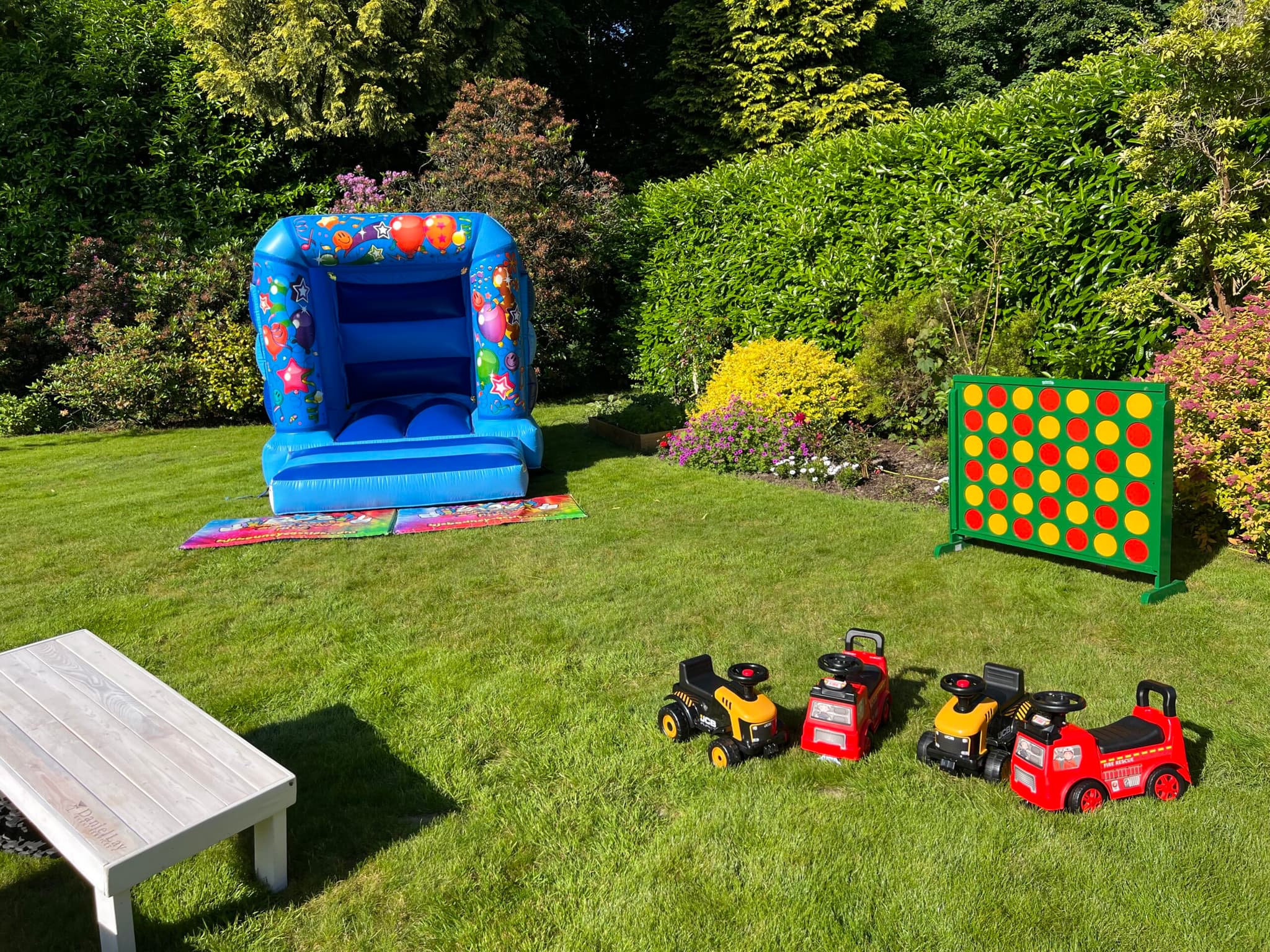 Indoor Spiele Kinder für lange Nachmittage ohne Langeweile