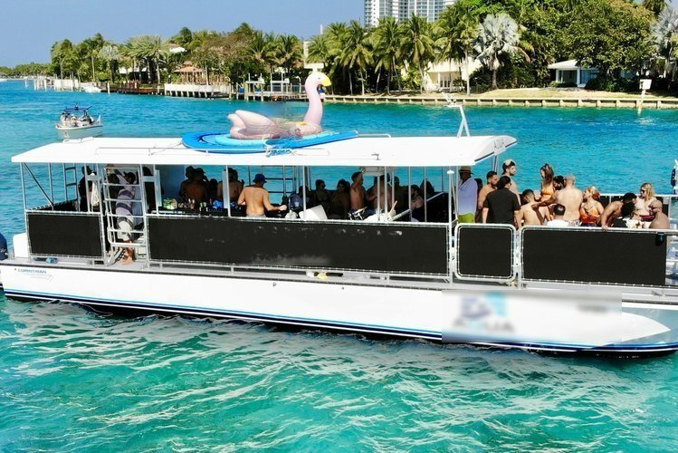 Yacht Chartern Türkei: Erleben Sie die Küstenstadt Fethiye aus einer neuen Perspektive