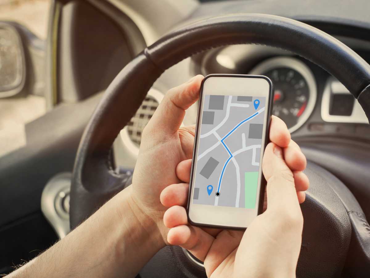 Hunde Tracker: Mit dem Spotter GPS Tracker sind Sie immer über den Standort Ihres Hundes informiert